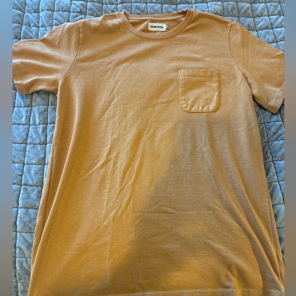 Taylor Stitch Heavy Bag pocket tshirt, size 42 (medium/large). Pale orange.